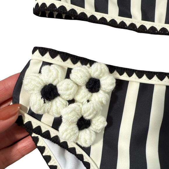 Rachel Zoe Girls Swimsuit Size 7 Black White Striped Bikini Floral Crochet Trim - Picture 5 of 7